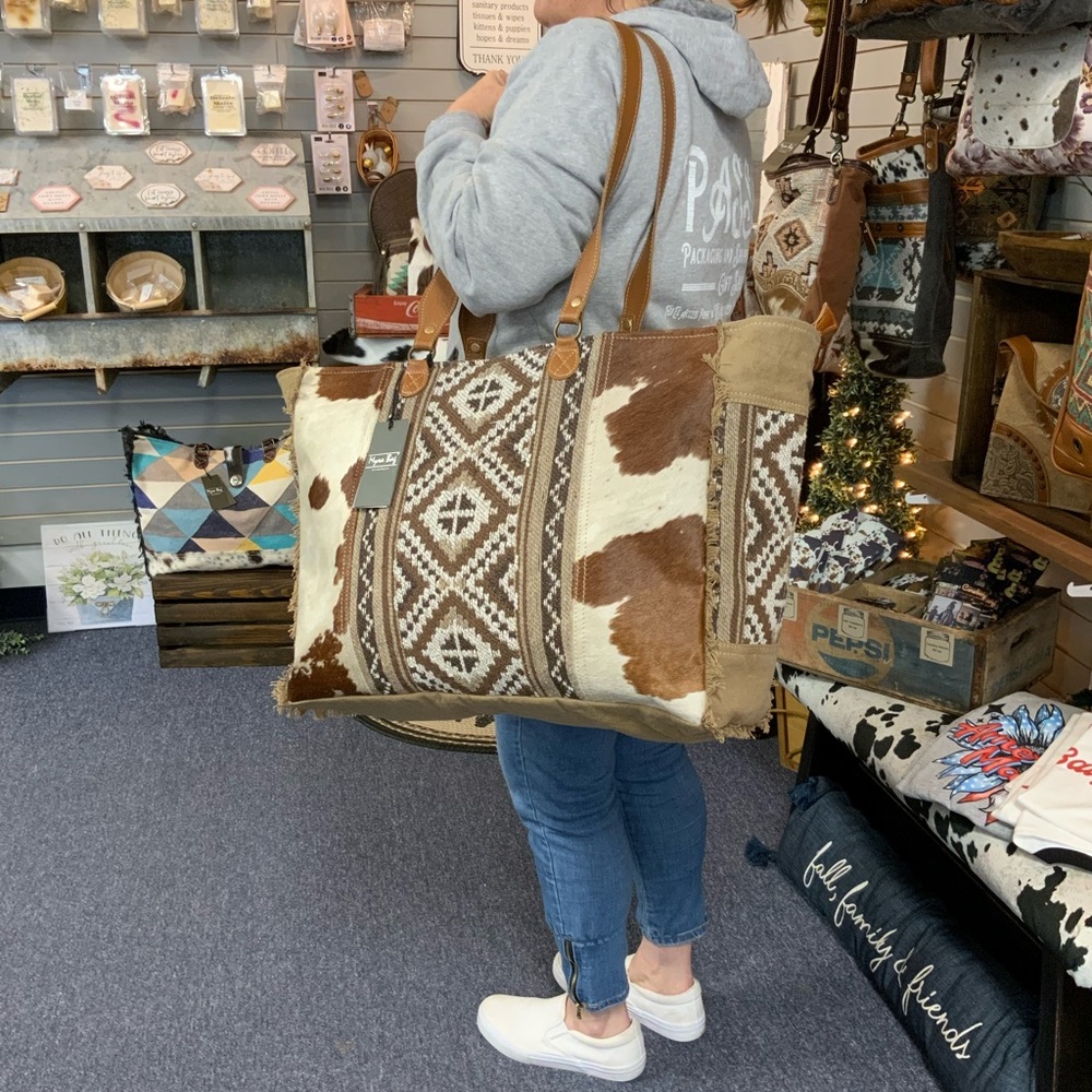 Myra Weekender